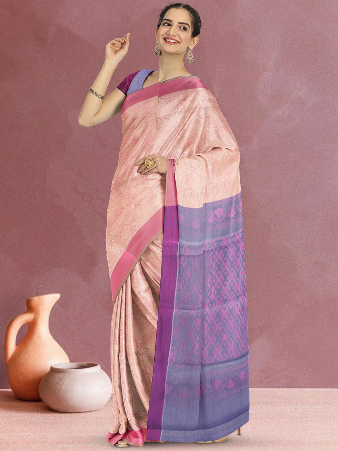 

Avishya Ethnic Motifs Printed Saree, Pink