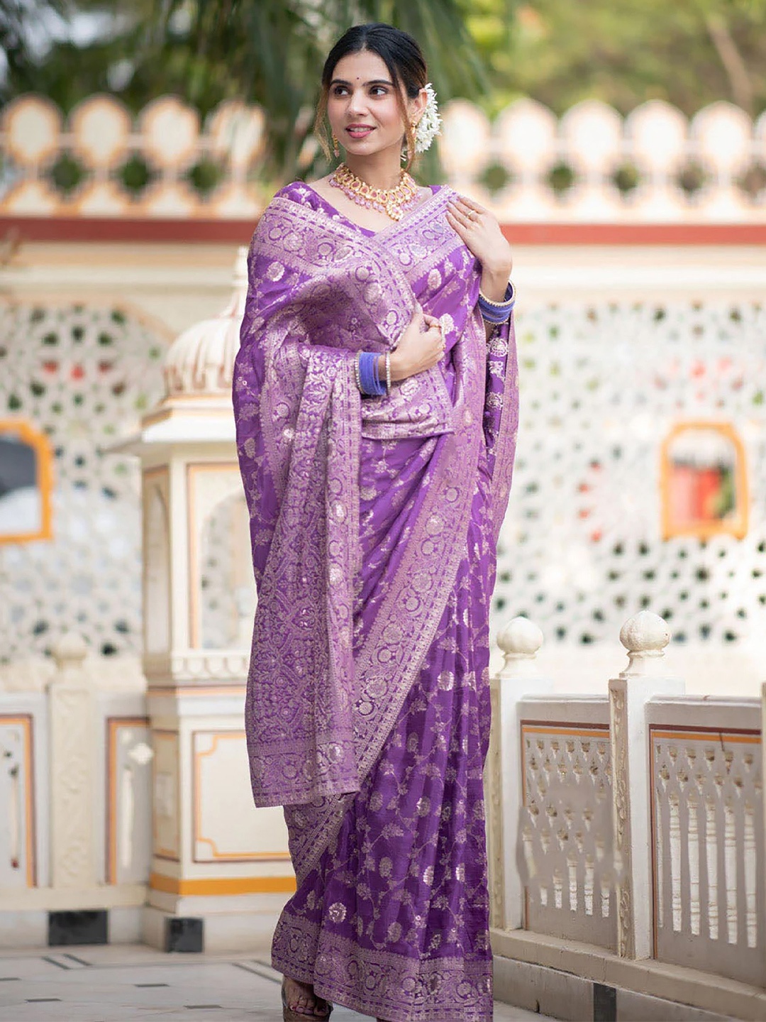 

bigben textile Woven Design Zari Designer Banarasi Saree, Purple