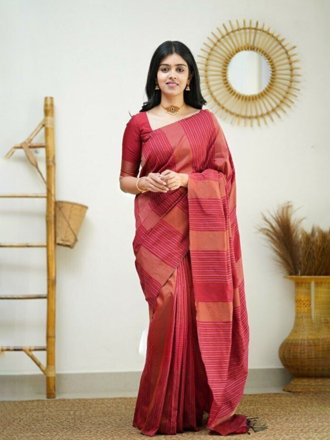 

Upalksh Woven Design Zari Banarasi Saree, Pink