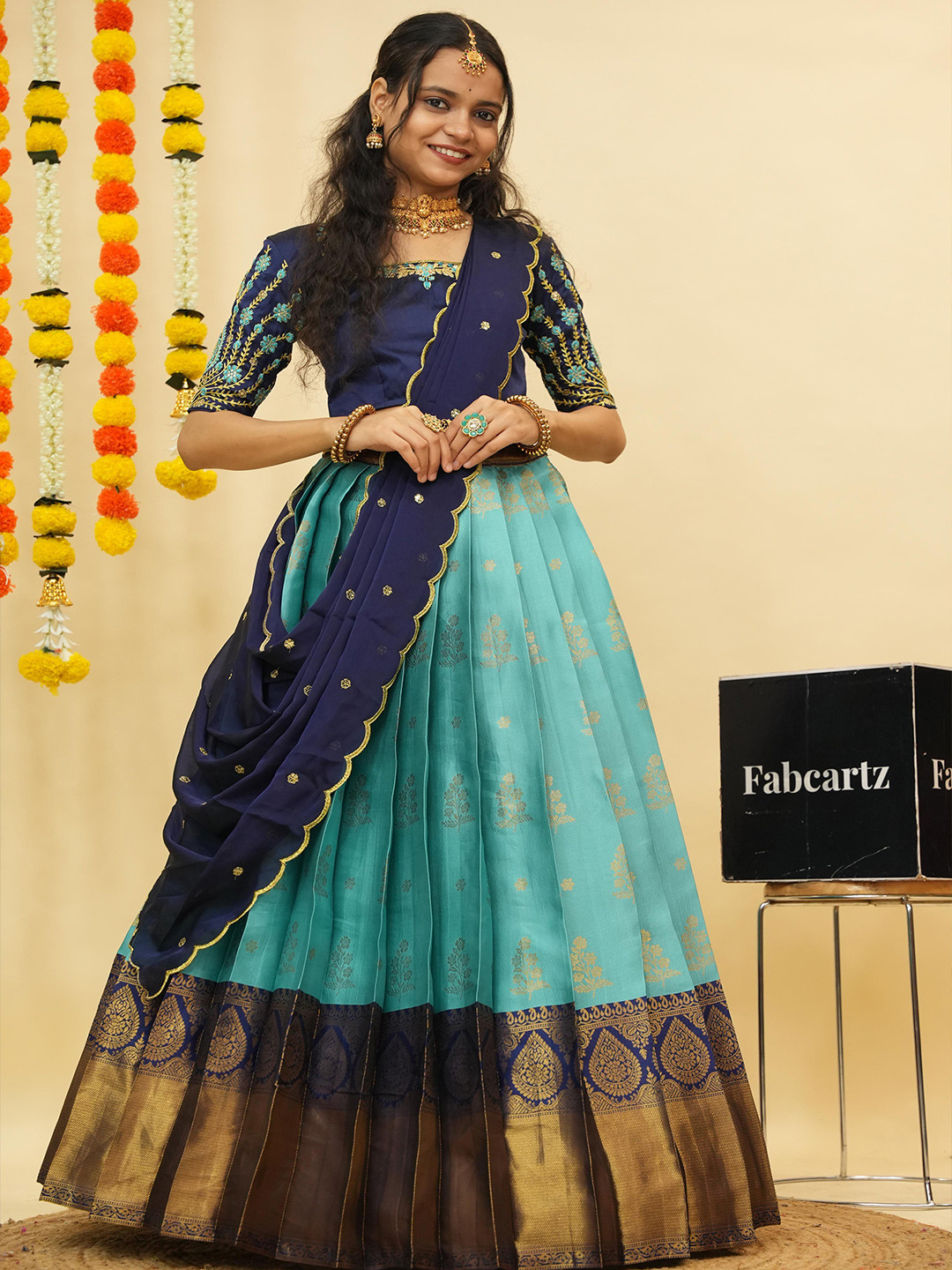 

Fabcartz Semi-Stitched Lehenga & Unstitched Blouse With Dupatta, Sea green