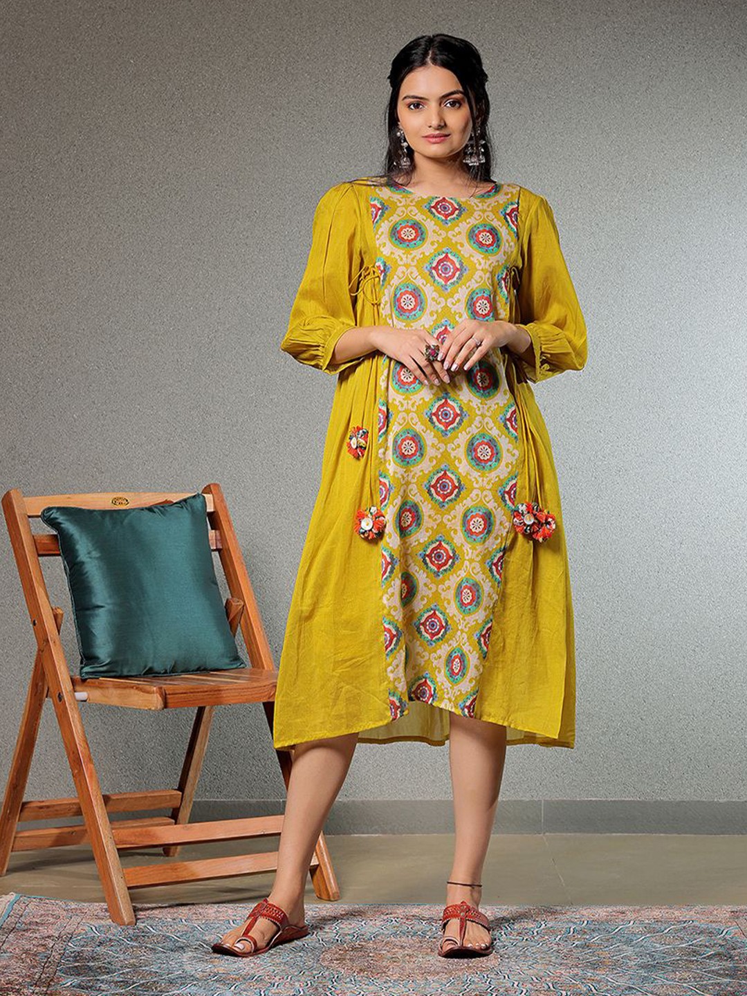 

SUKRUTI DESIGN Women Floral Printed A-Line Dress, Yellow