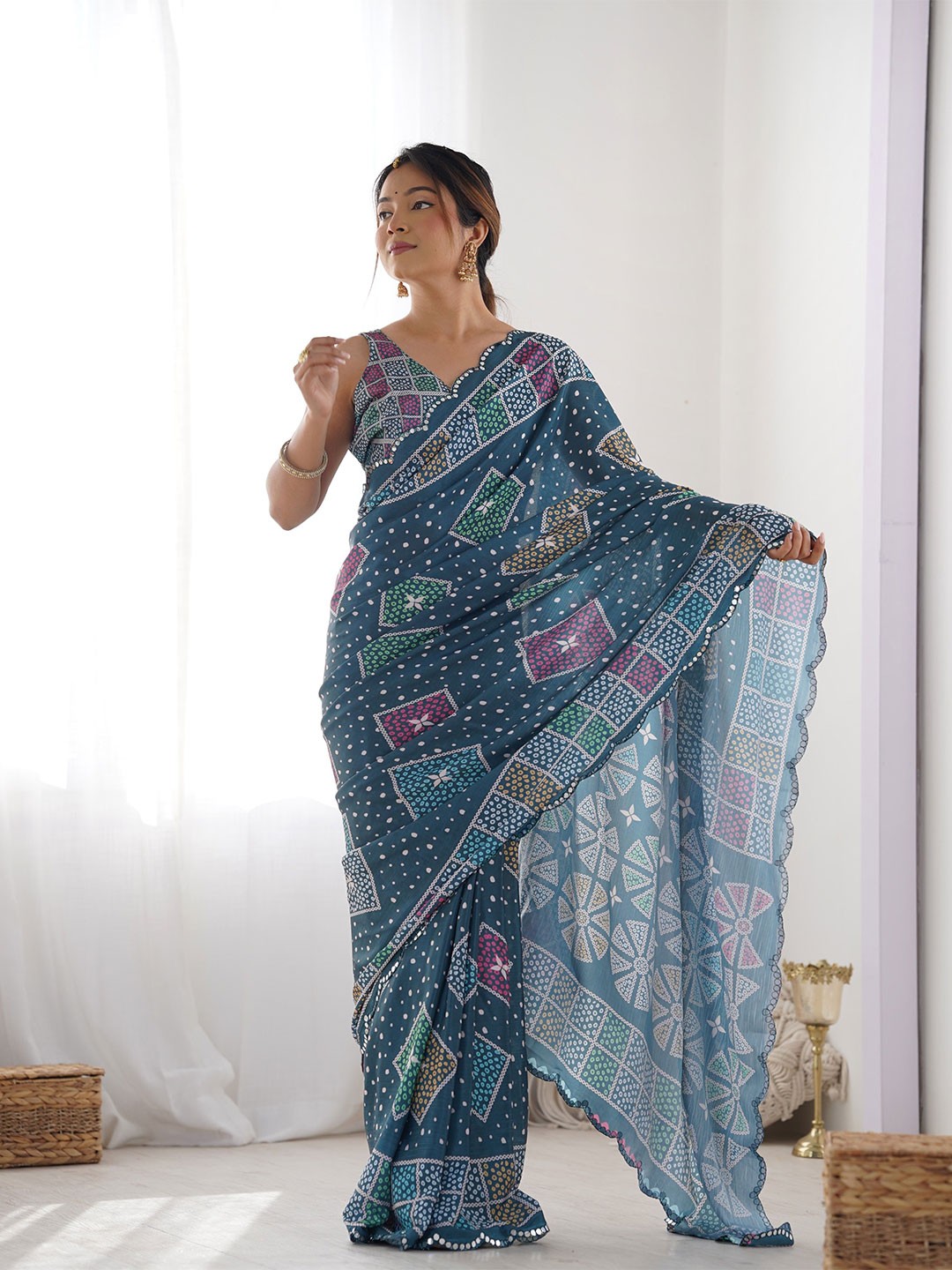 

Mitera Mirror Work Pure Chiffon Saree, Teal