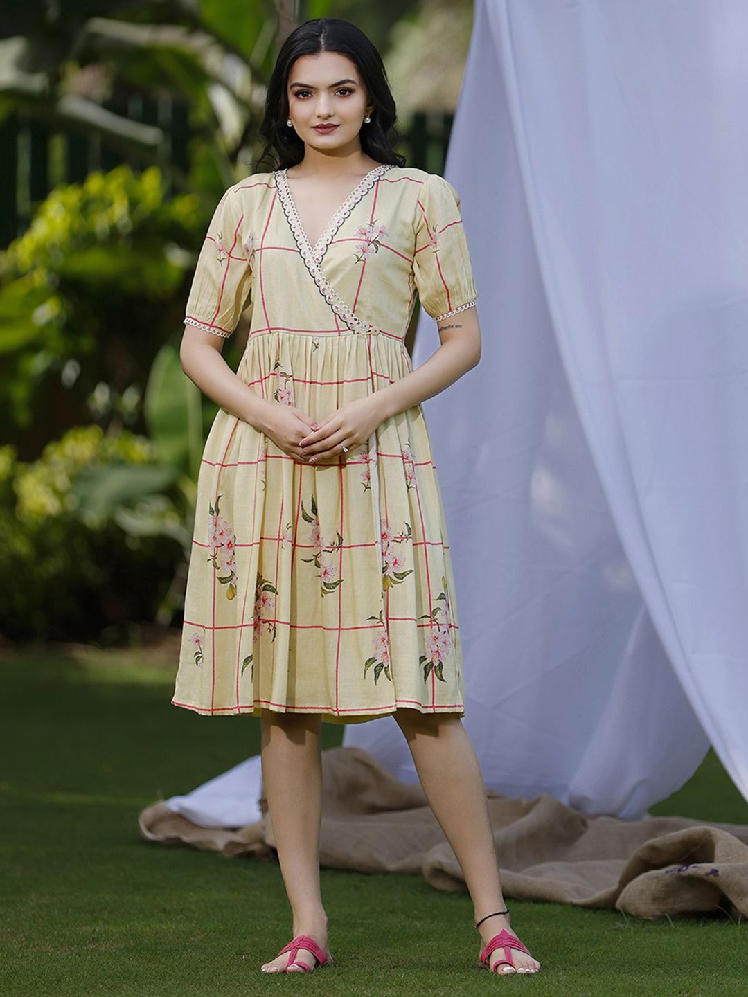 

SUKRUTI DESIGN Jasmine Women Floral Printed Puff Sleeves Wrap Dress, Yellow