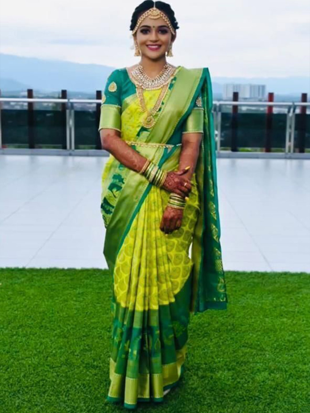 

Upalksh Woven Design Zari Kanjeevaram Saree, Green