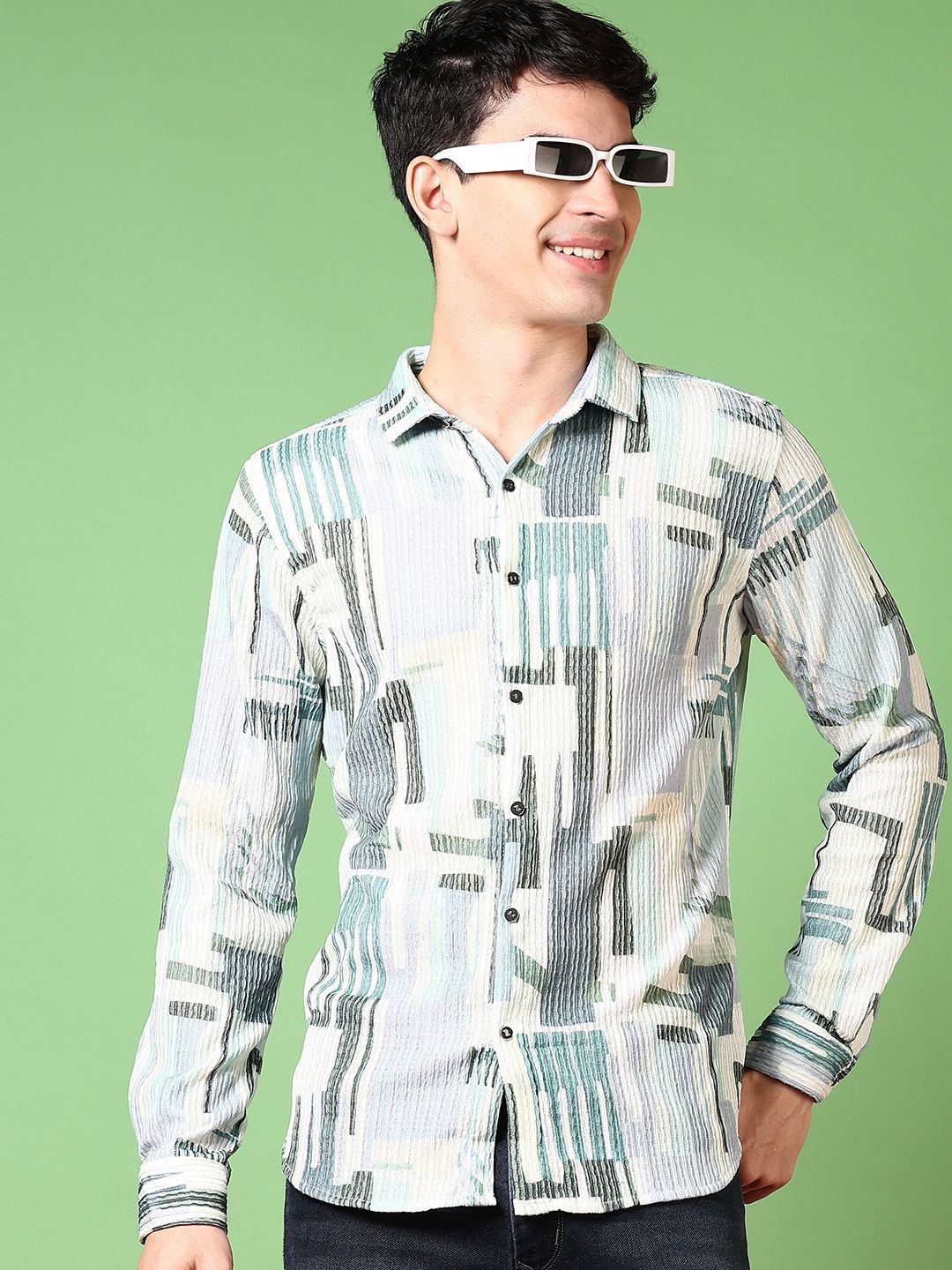 

V-Mart Men Spread Collar Abstract Printed Cotton Casual Shirt, White
