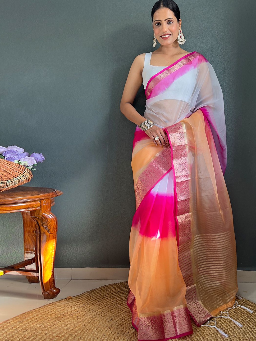 

Panzora Tie and Dye Dyed Organza Saree, Peach