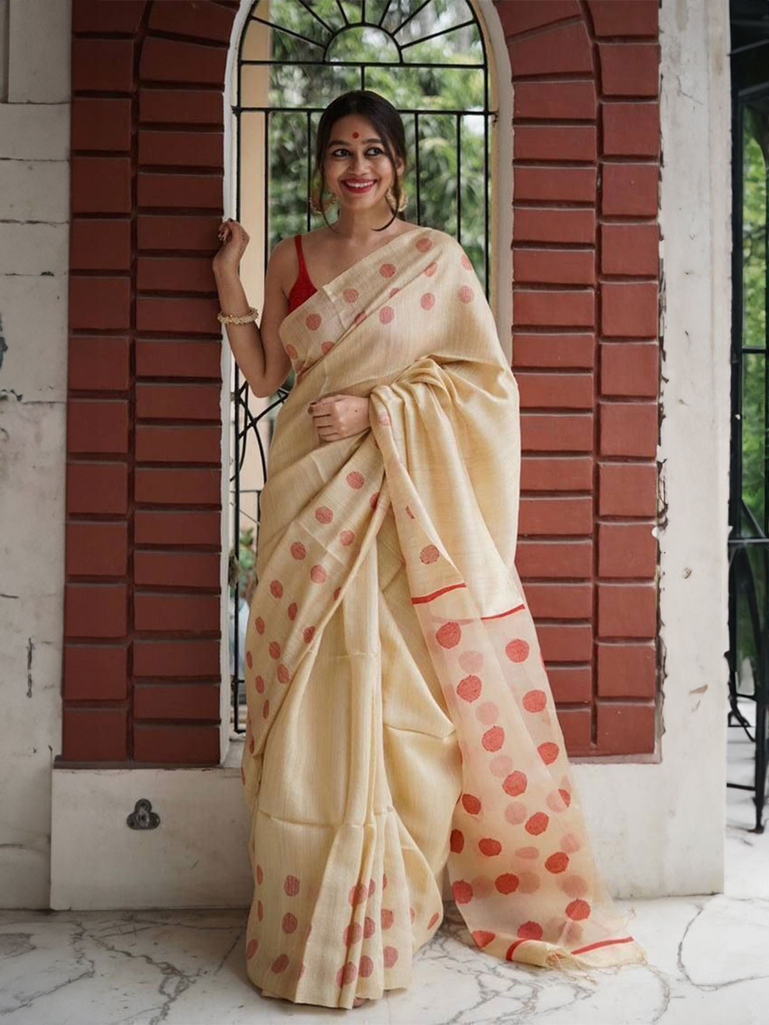 

Upalksh Woven Design Zari Pure Cotton Banarasi Saree, Beige