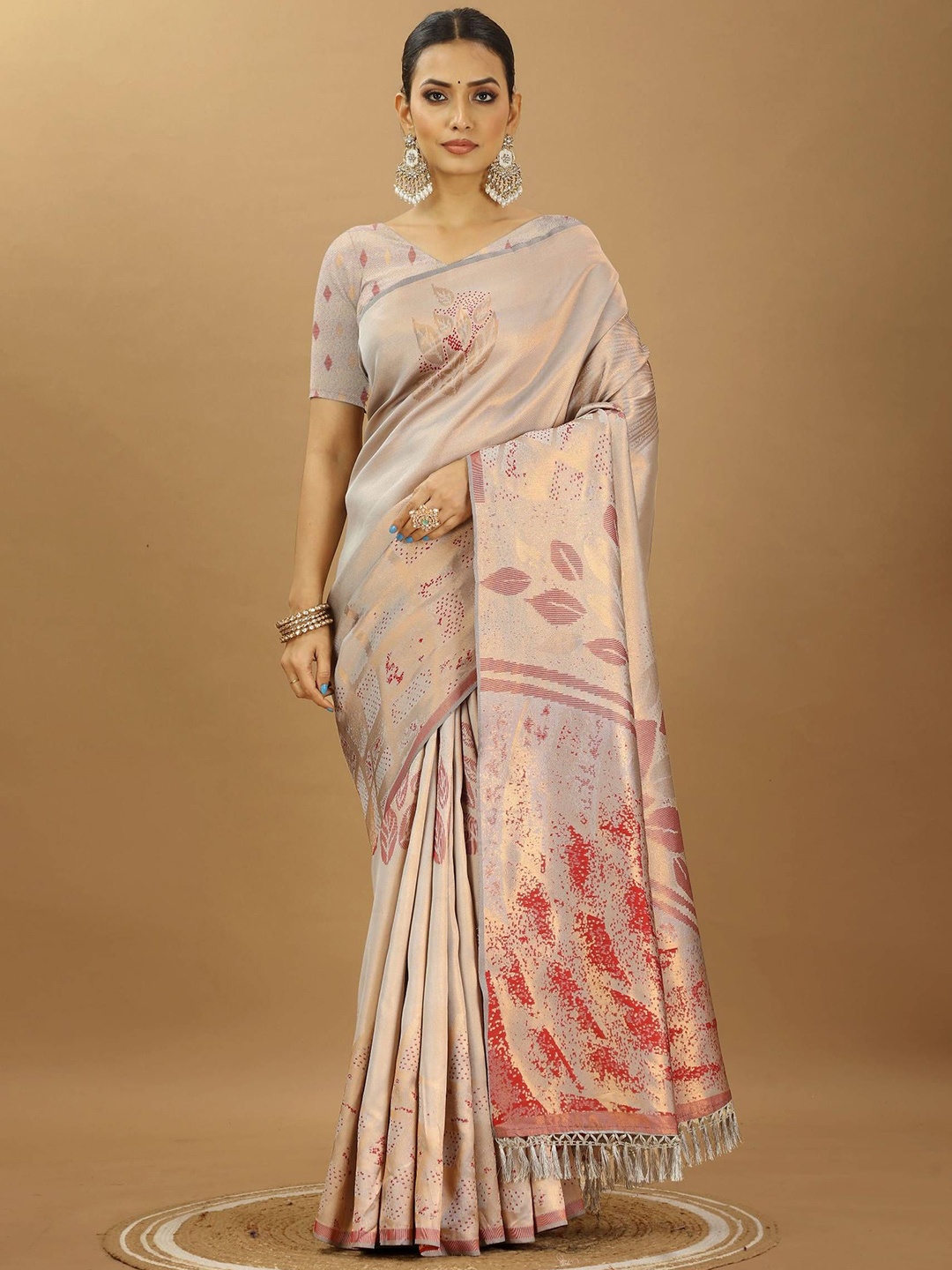 

HI FI NX Floral Woven design Kanjeevaram Saree, Cream