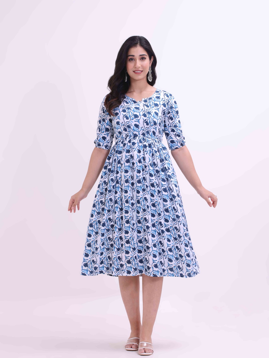 

Smartyhub Floral Printed Puff Sleeves Fit and Flare Midi Ethnic Dress, Blue