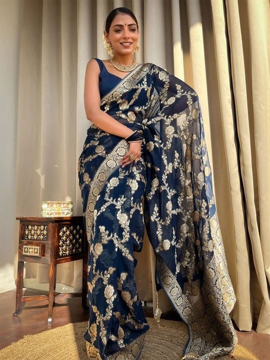 

Upalksh Floral Zari Kanjeevaram Saree, Blue