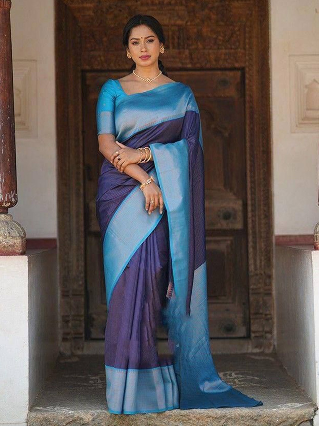 

Upalksh Woven Design Zari Kanjeevaram Saree, Blue