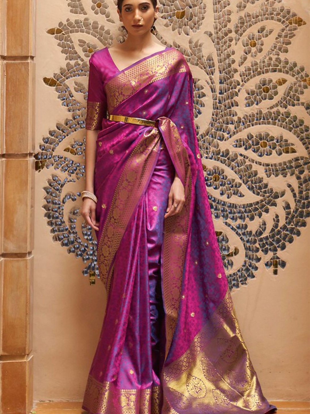 

PEENGAX Woven Design Zari Kanjeevaram Saree, Purple
