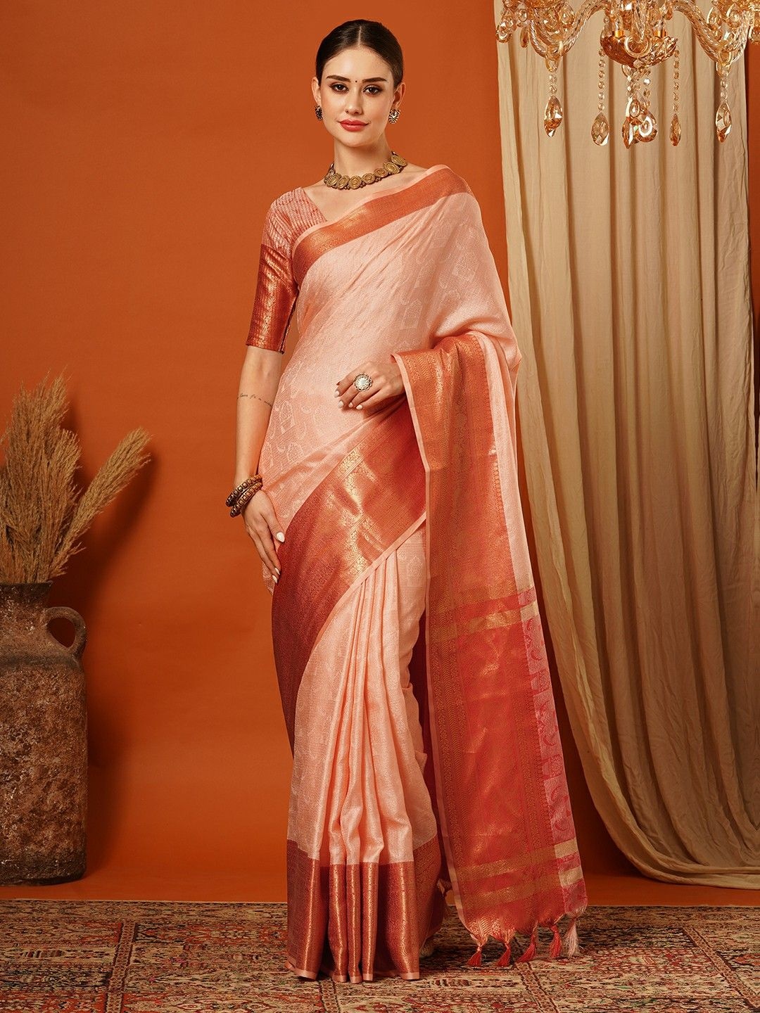 

WINKLECART Woven Design Zari Pure Silk Banarasi Saree, Peach