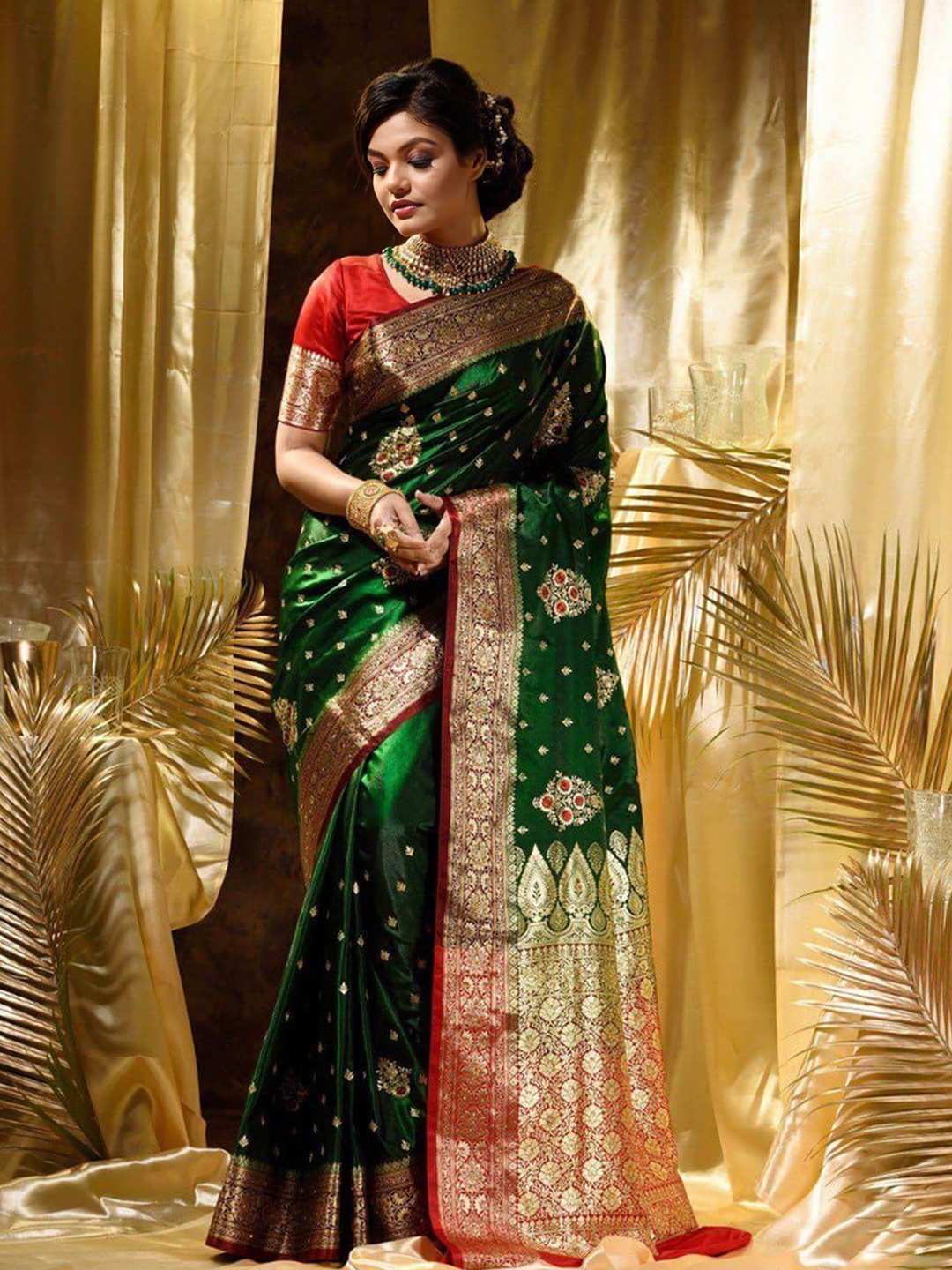 

Upalksh Woven Design Zari Kota Saree, Green