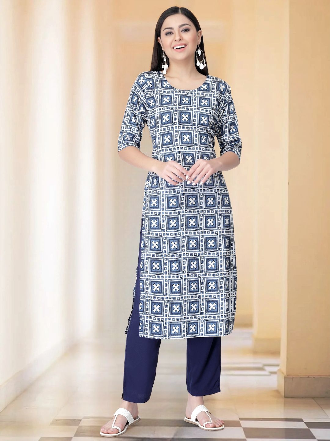 

7Threads Selection Of 2 Ethnic Motifs Printed Round Neck Straight Kurta With Trousers, Grey