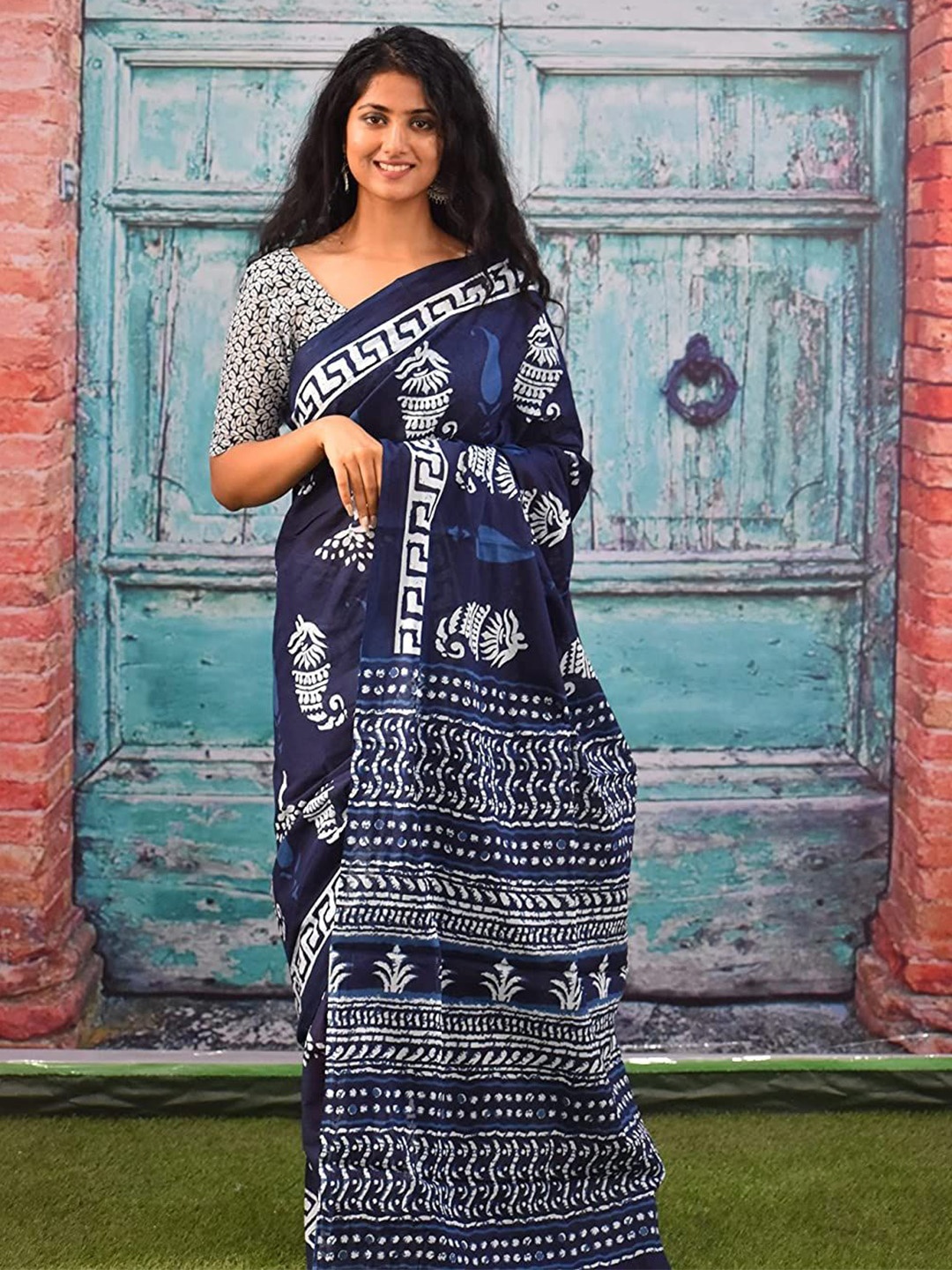 

Craft Musium Floral Pure Cotton Bagru Saree, Blue