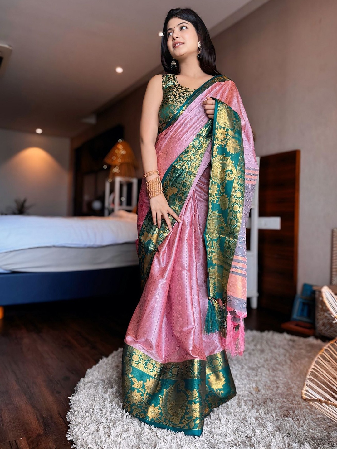 

Aika Woven Design Zari Pure Chiffon Saree, Pink