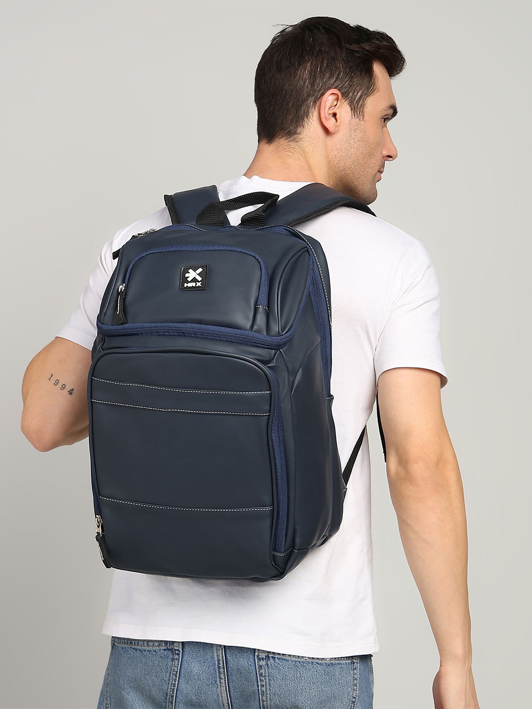 

HRX by Hrithik Roshan Unisex Ergonomic Backpack, Navy blue