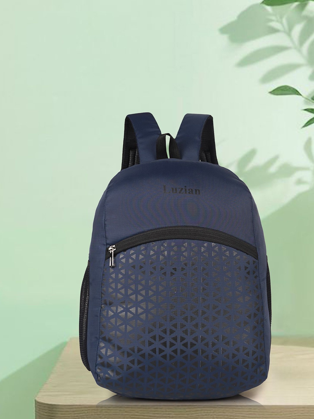 

Luzian Men Geometric Backpack, Blue