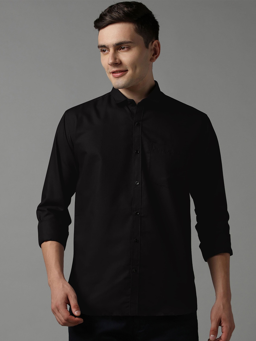 

WOXEN Men Original Fit Spread Collar Solid Cotton Formal Shirt, Black