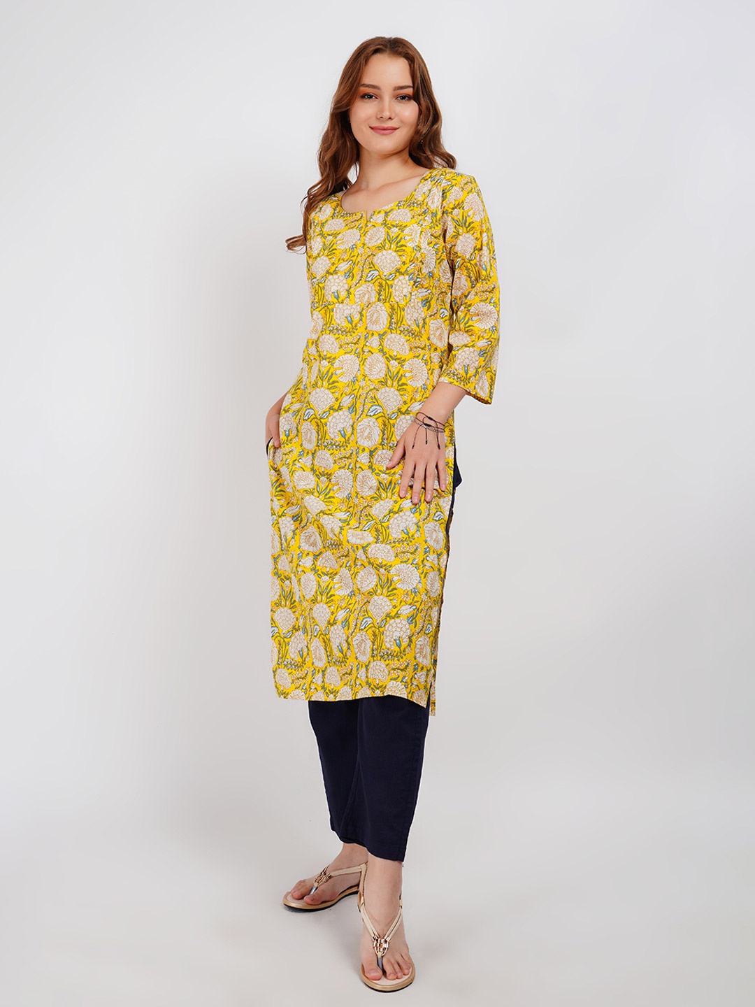 

Lavantika Women Floral Printed Round Neck Pure Cotton Kurta, Yellow