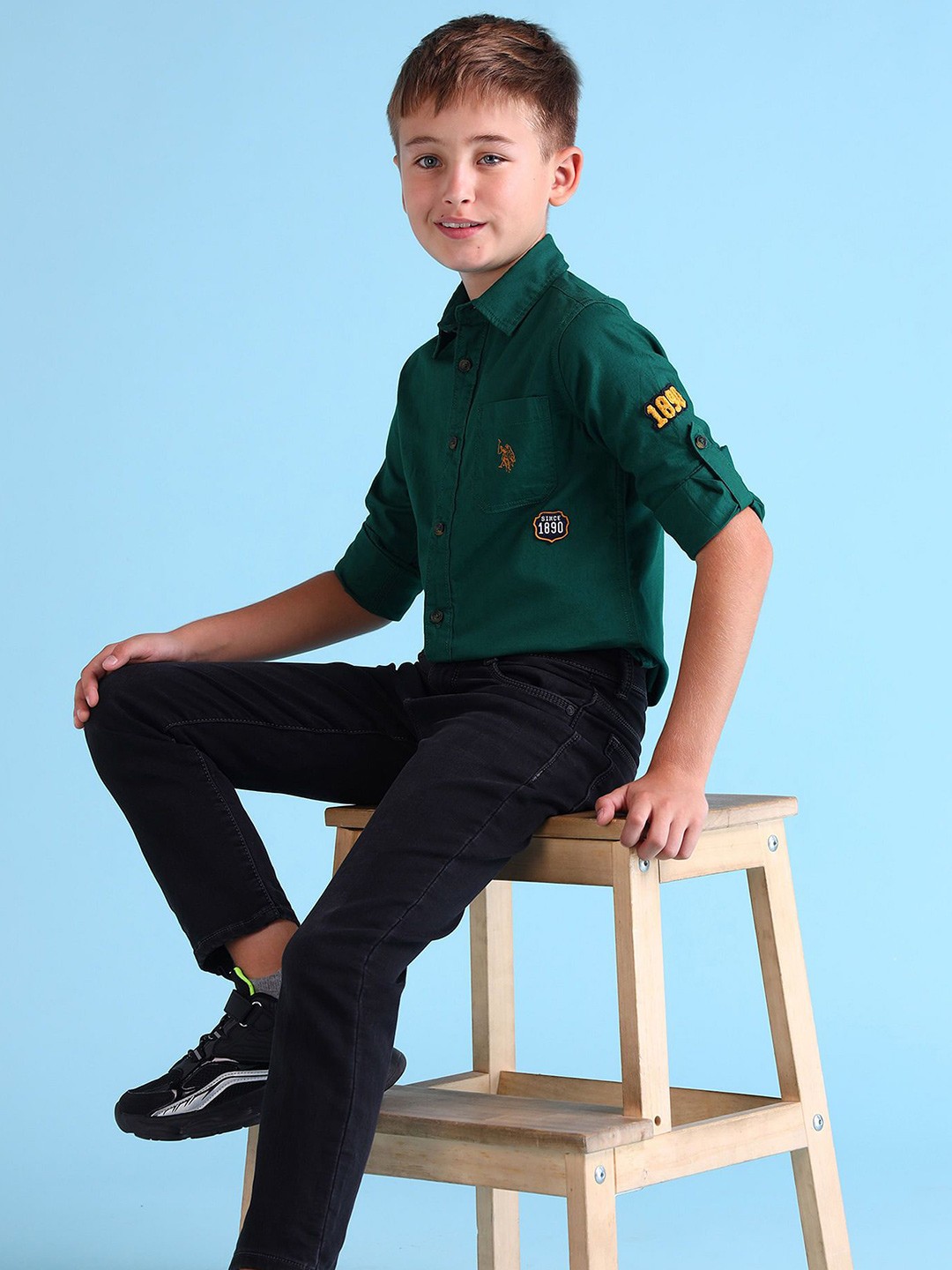 

U.S. Polo Assn. Kids Boys Classic Fit Spread Collar Solid Cotton Casual Shirt, Green