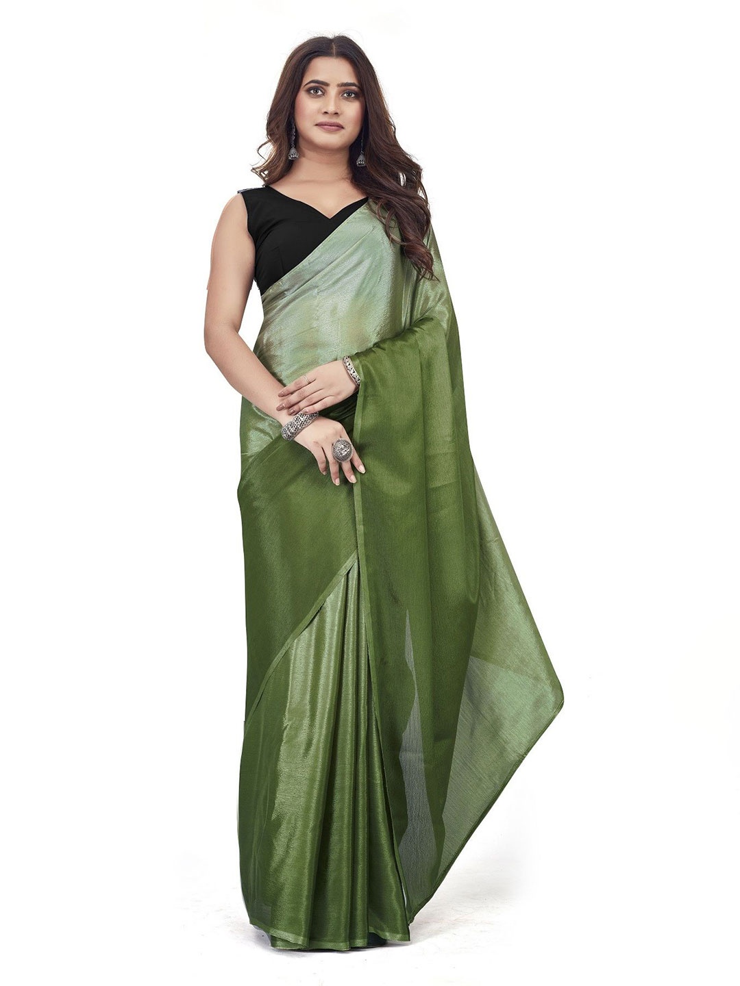 

Aika Women Colourblocked Pure Georgette Saree, Green