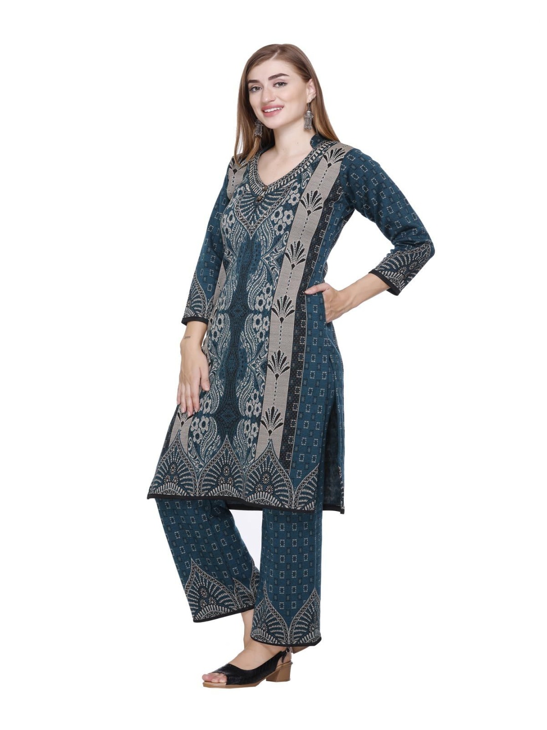 

ROSARY Floral Printed Mandarin Collar Jacquard Woollen Straight Kurta With Palazzos, Blue