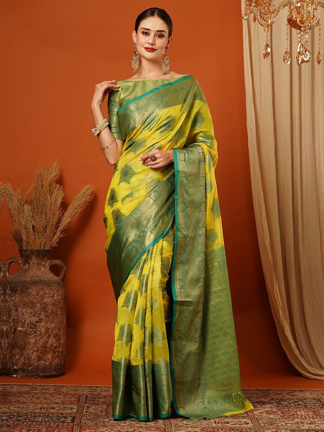 

WINKLECART Woven Design Zari Pure Silk Banarasi Saree, Green
