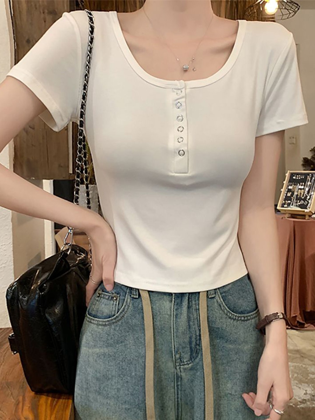 

StyleCast x Revolte Women Round Neck Short Sleeves Top, White
