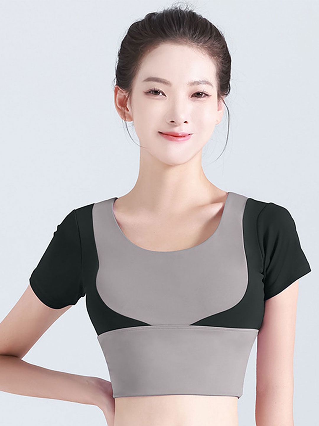 

LULU & SKY Women Colourblocked Fitted Crop Top, Black