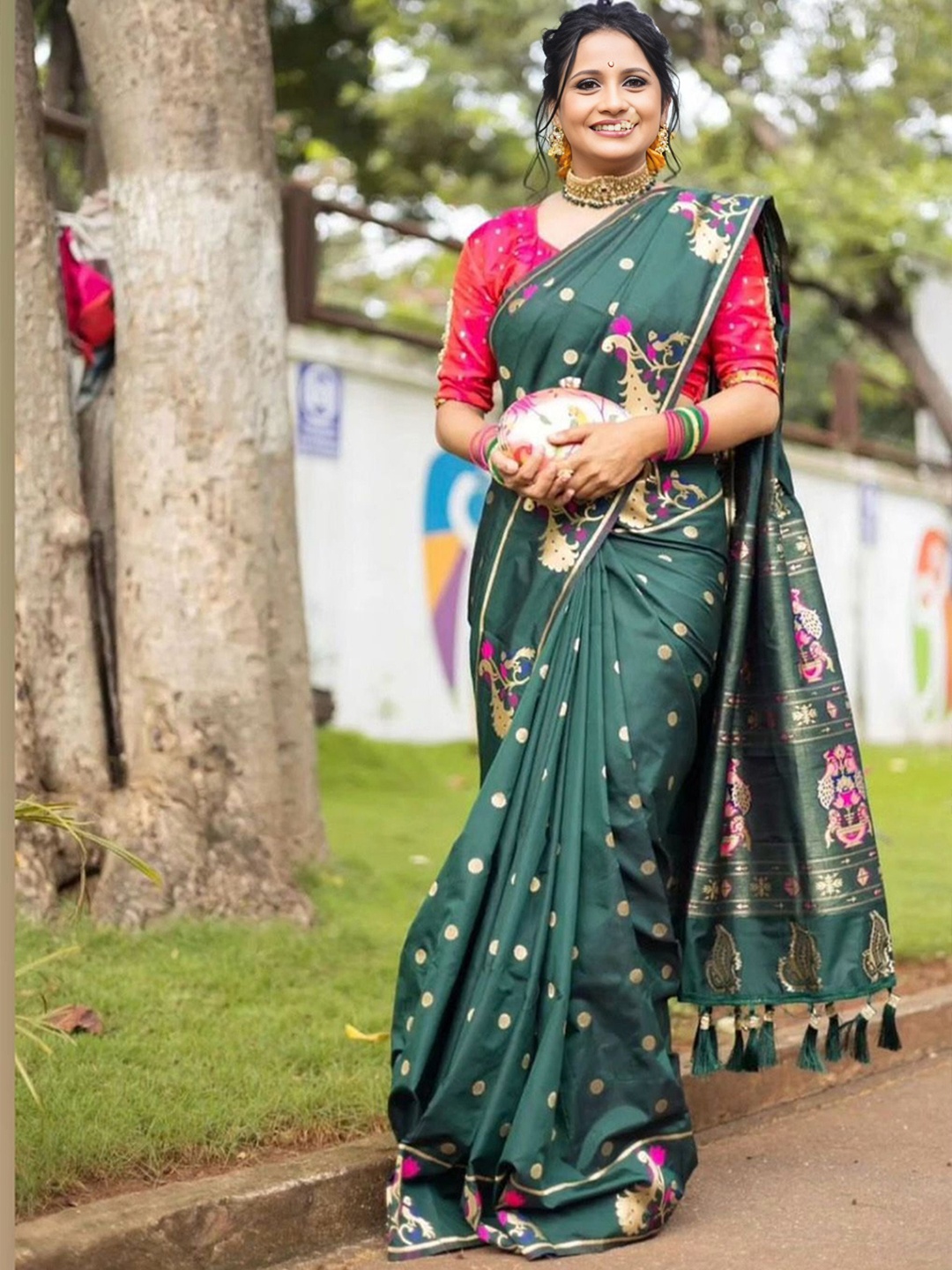 

Upalksh Woven Design Zari Pure Silk Banarasi Saree, Green