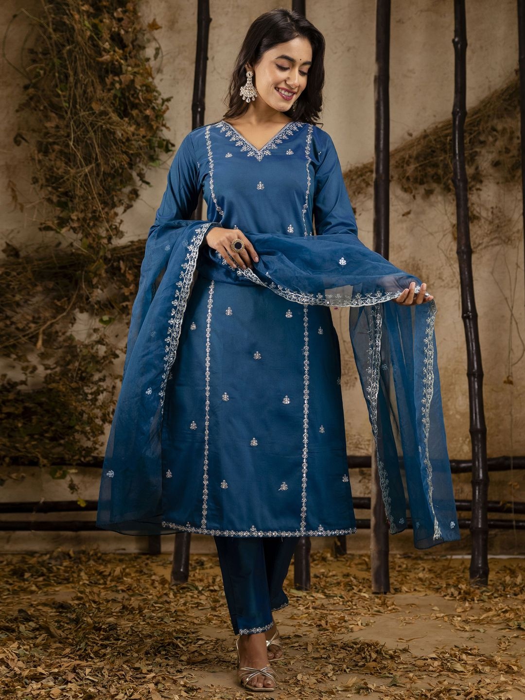 

VredeVogel Floral Embroidered V Neck Sequinned Straight Kurta With Trouser And Dupatta, Teal