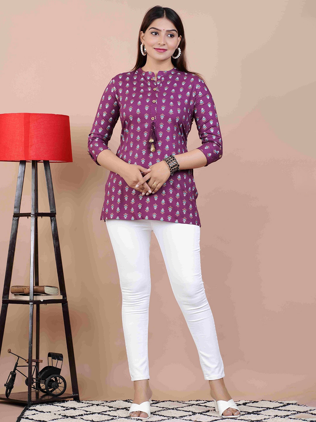 

SHAGUNA'S Women Mandarin Collar Printed Tunic, Purple