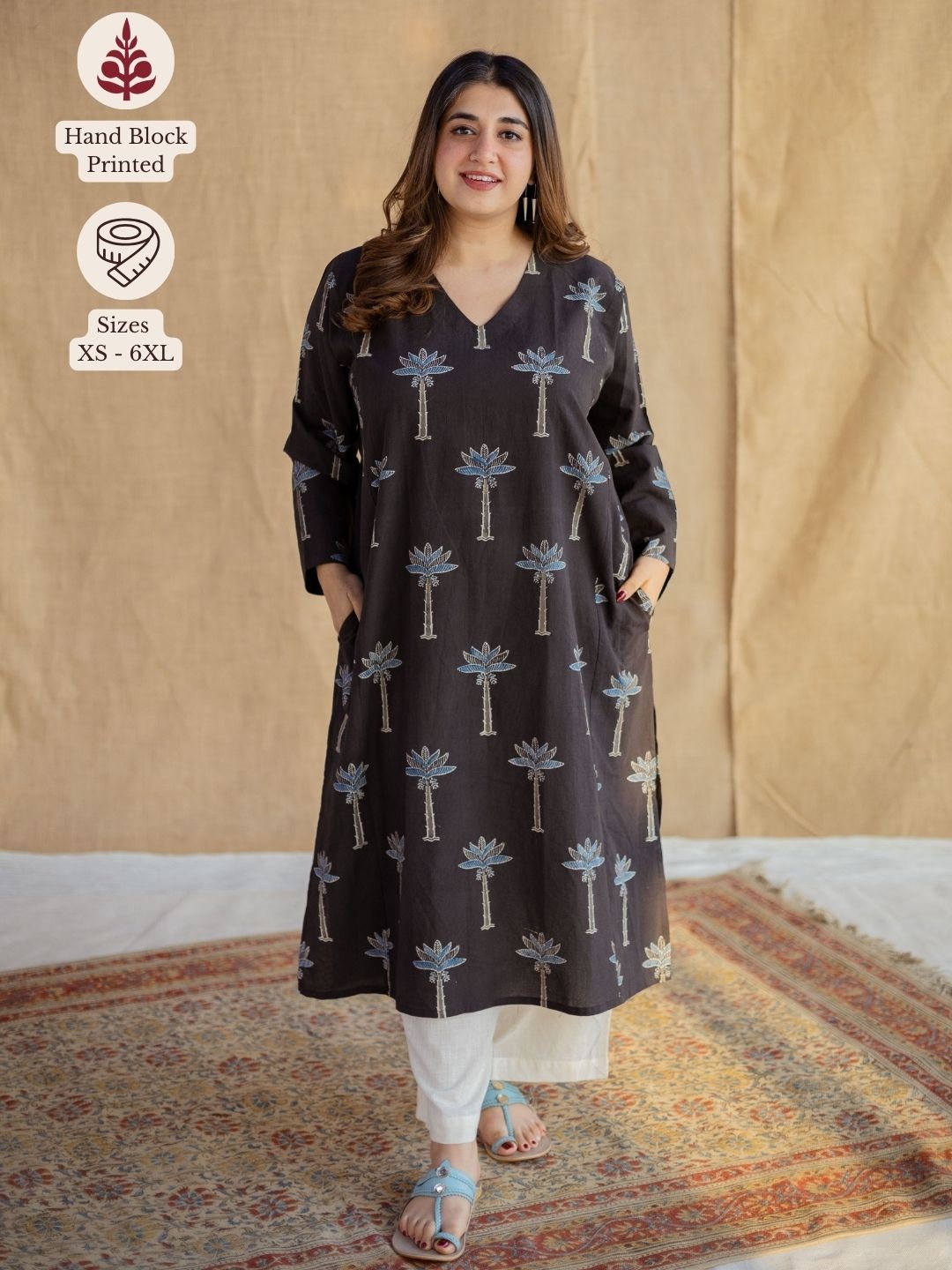 

THE INDIAN ETHNIC CO Charcoal Jhabba Kali Ajrakh Cotton Kurta