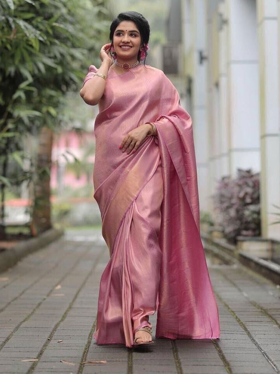 

Upalksh Woven Design Zari Kota Saree, Pink