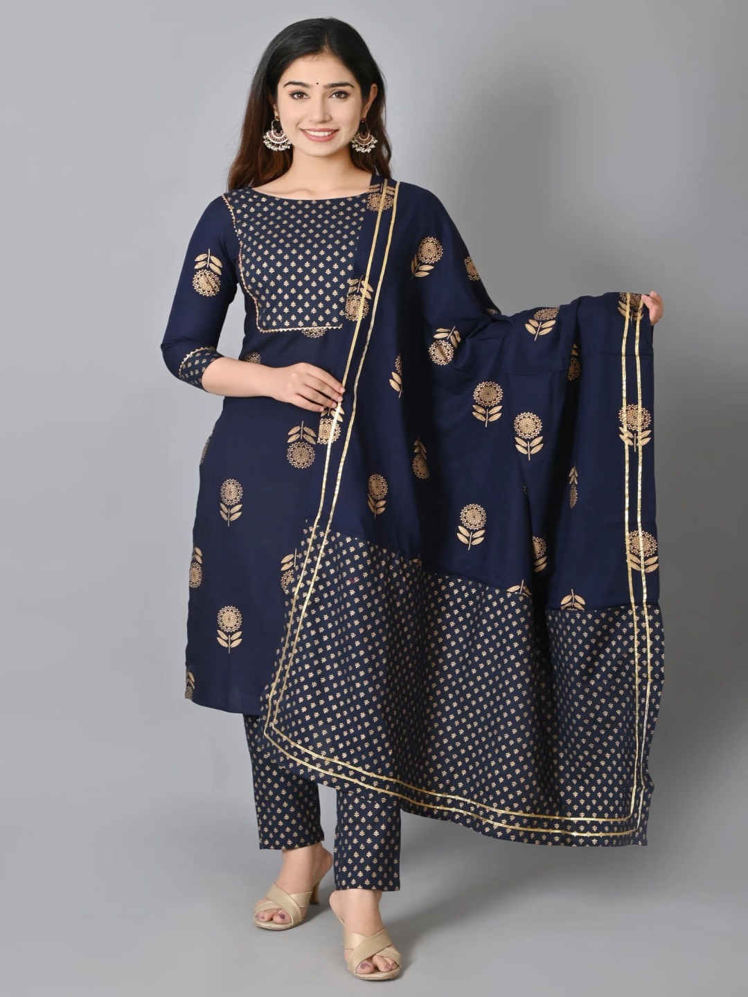 

Moda Rapido Floral Printed Straight Kurta with Trousers And Dupatta, Blue