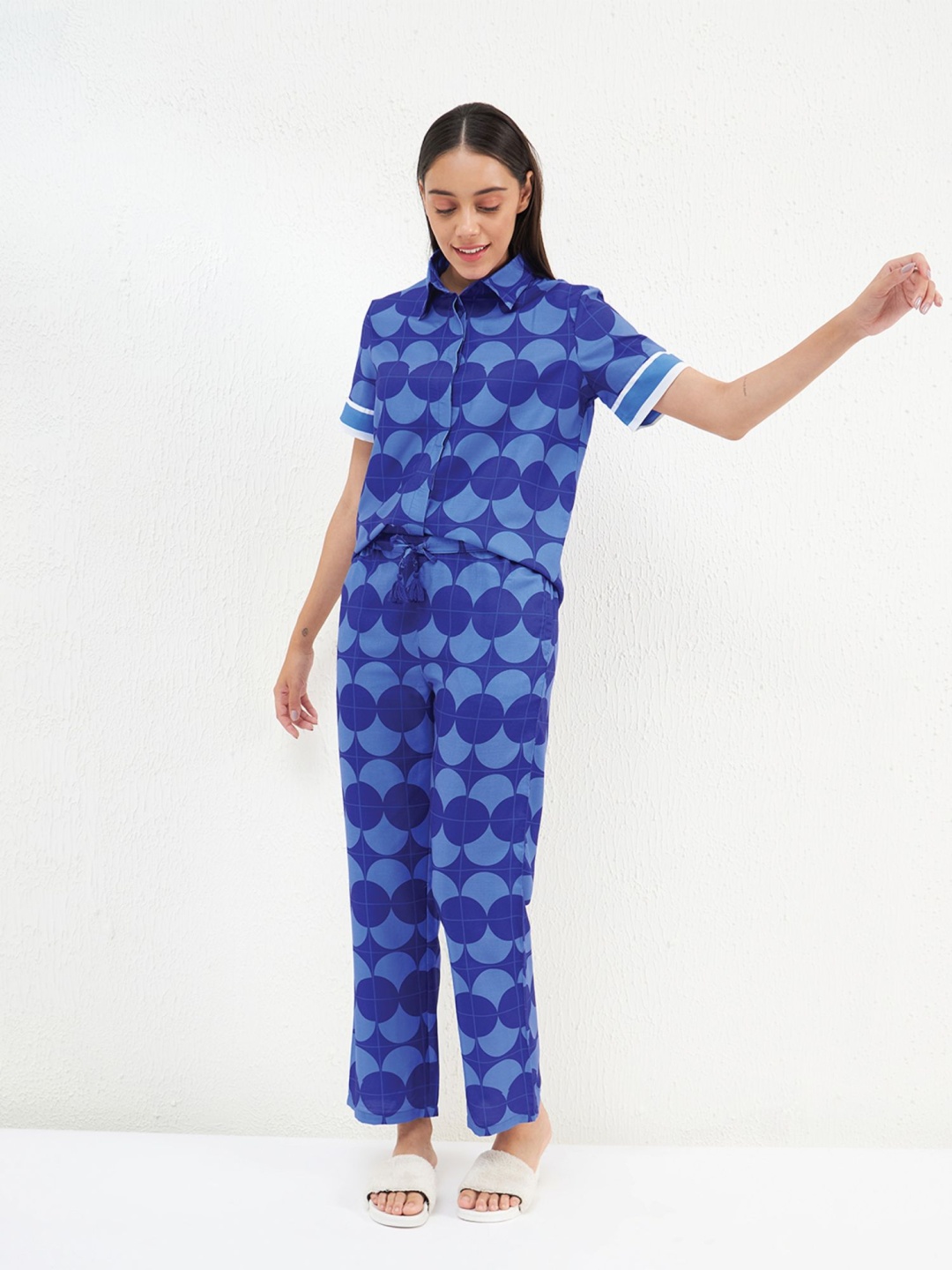 

Sweet Dreams Women Shirt Collar Geometric Printed Night suit, Navy blue