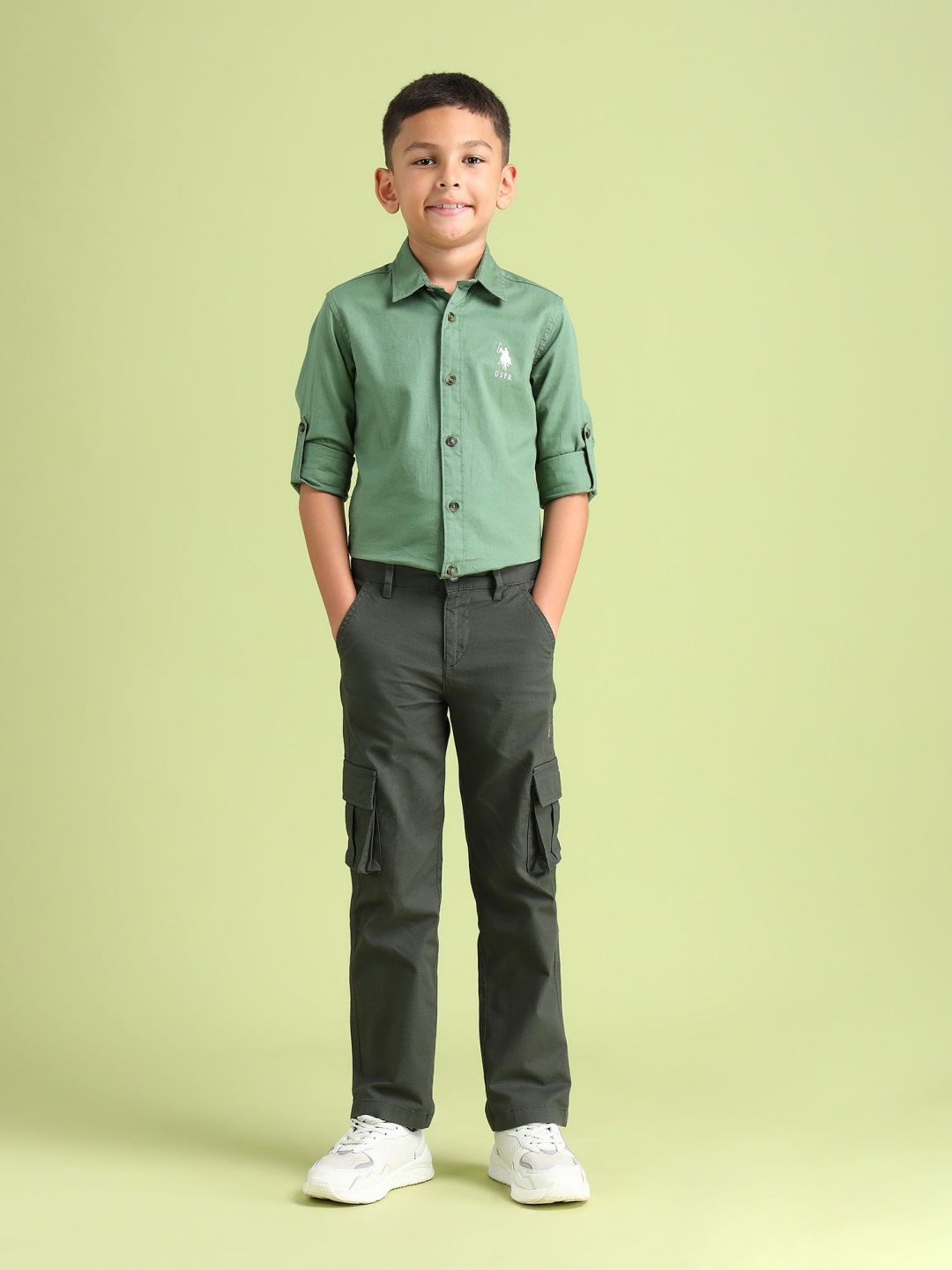 

U.S. Polo Assn. Kids Boys Cotton Mid-Rise Classic Cargos Trousers, Green