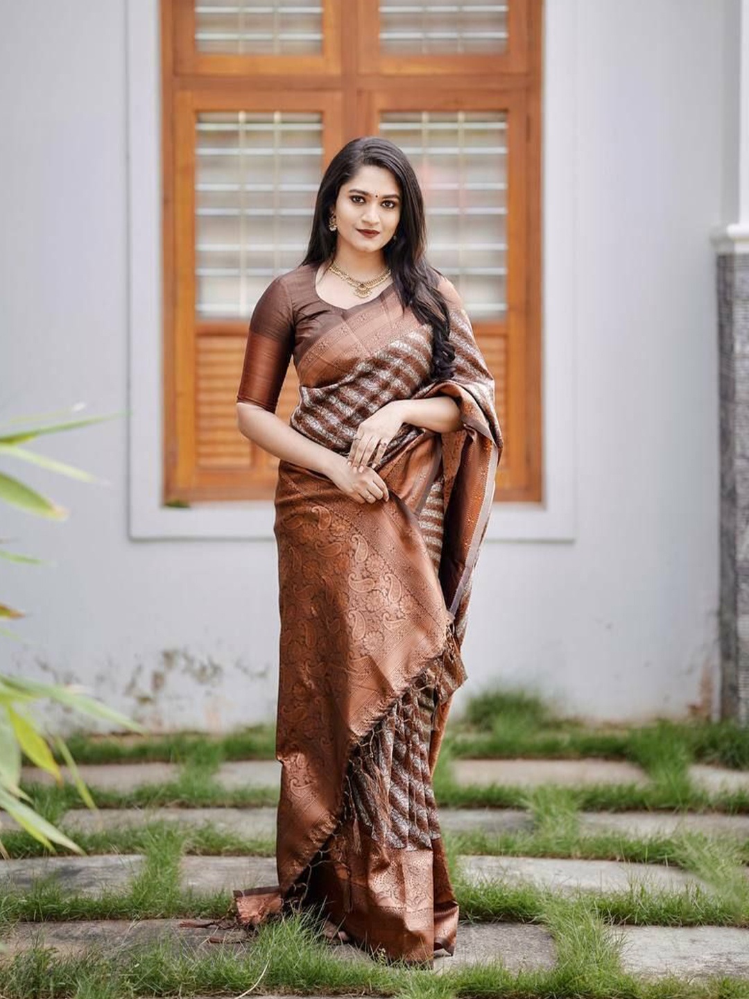 

Upalksh Woven Design Zari Pure Silk Banarasi Saree, Brown