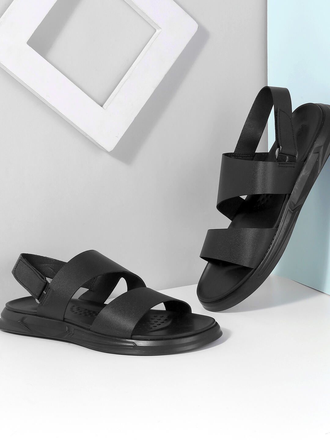 

Mochi Men Leather Comfort Sandals, Black
