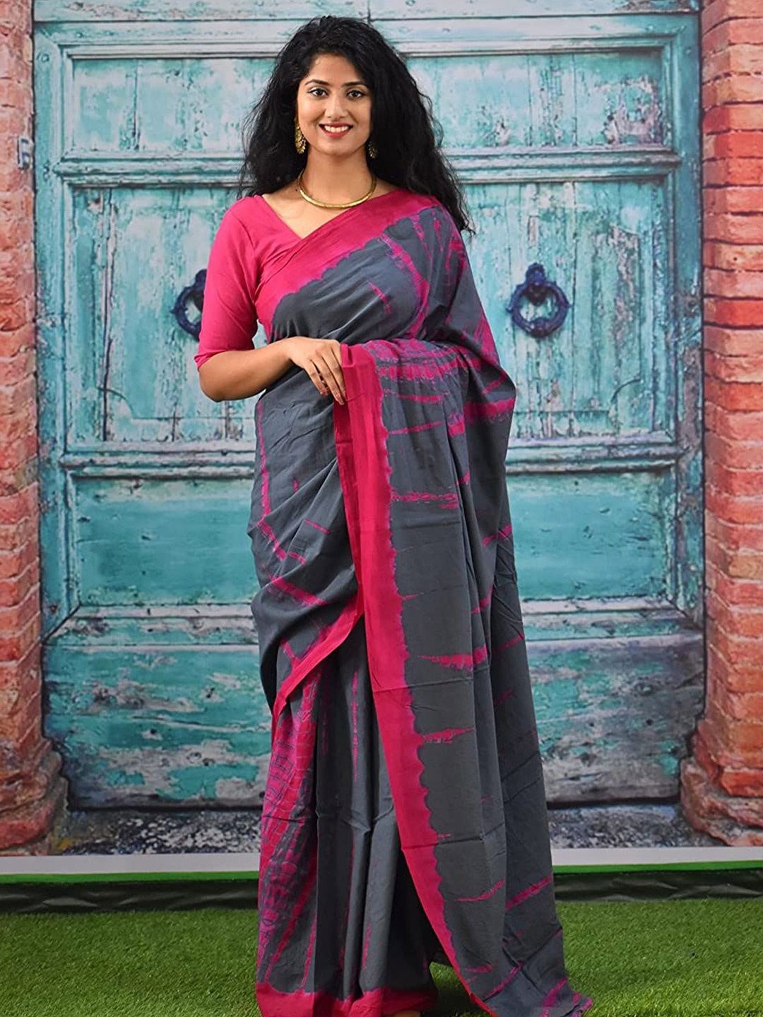 

Craft Musium Striped Pure Cotton Bagru Saree, Pink