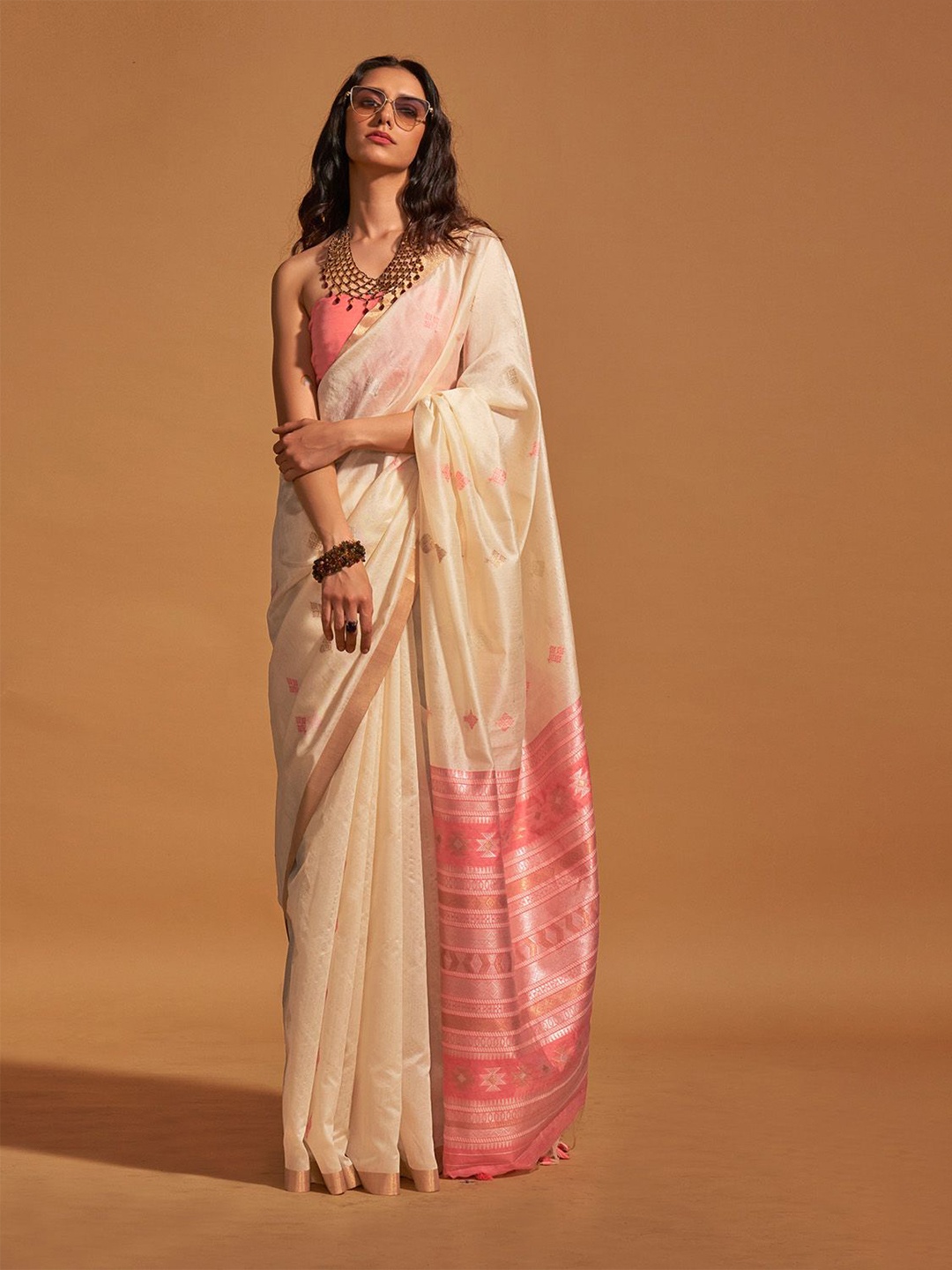 

PEENGAX Woven Design Zari Banarasi Saree, Off white