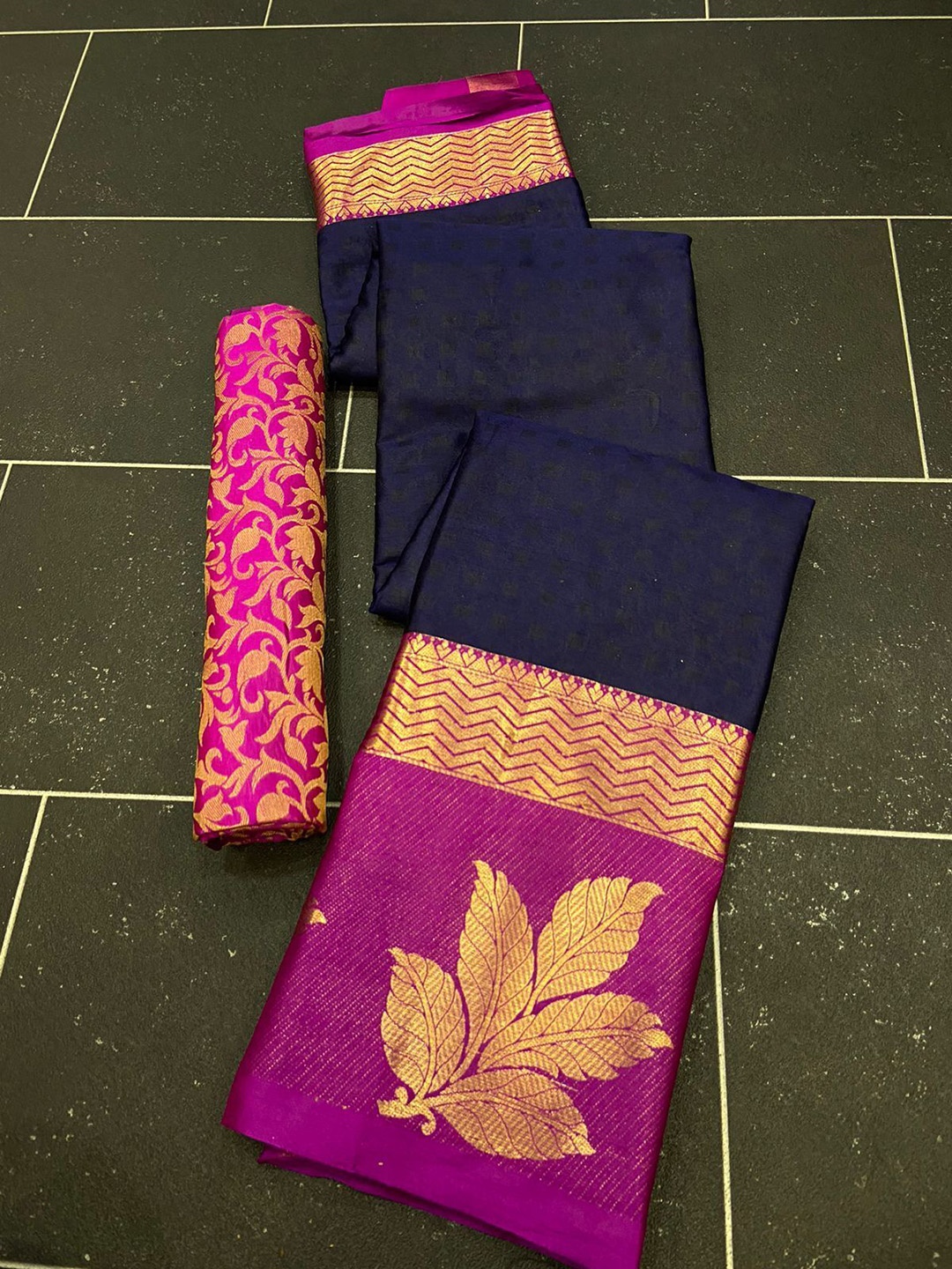 

Aika Woven Design Zari Pure Georgette Saree, Blue