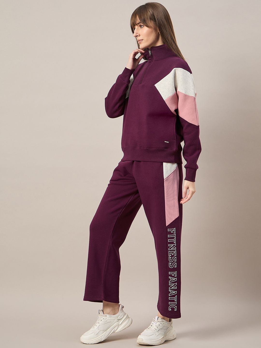 

Femea Women Colourblocked Fleece Sweatshirt with Trousers Tracksuits, Burgundy