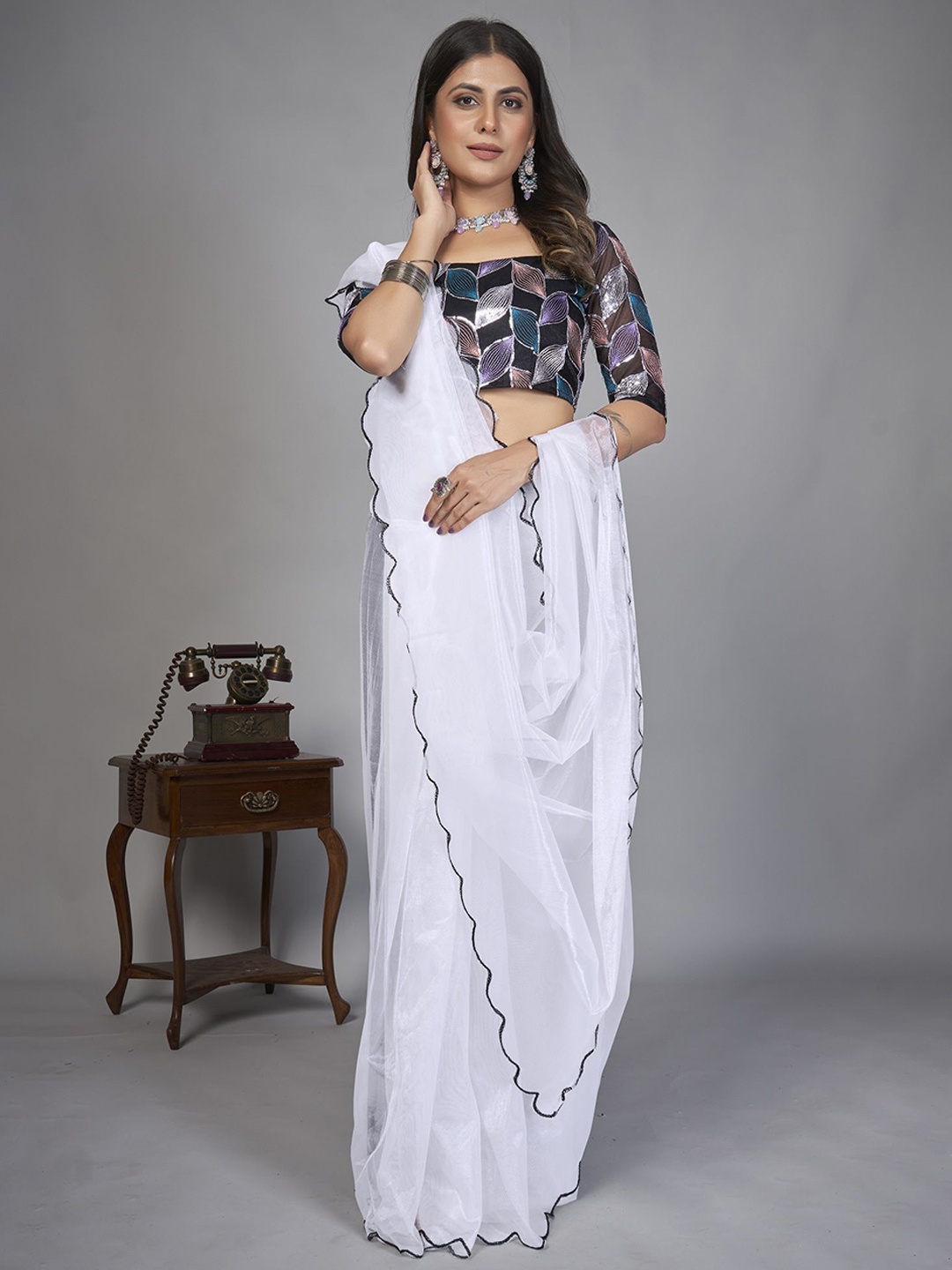 

Aika Pure Silk Banarasi Saree, White