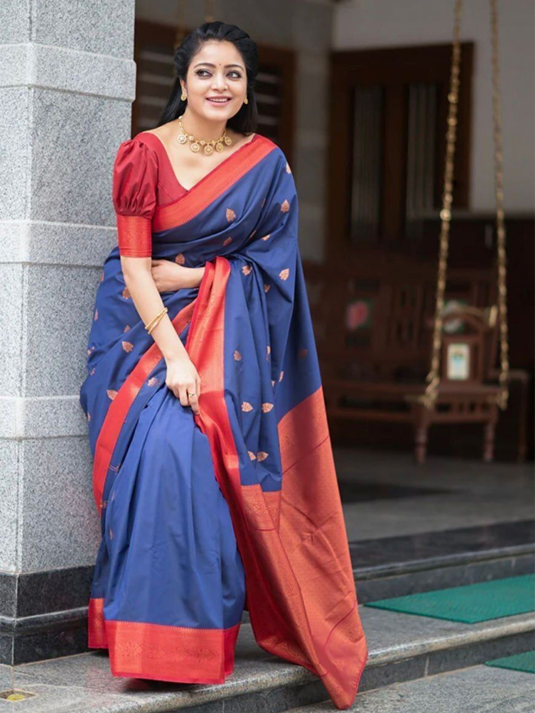 

Upalksh Woven Design Zari Pure Cotton Kanjeevaram Saree, Blue