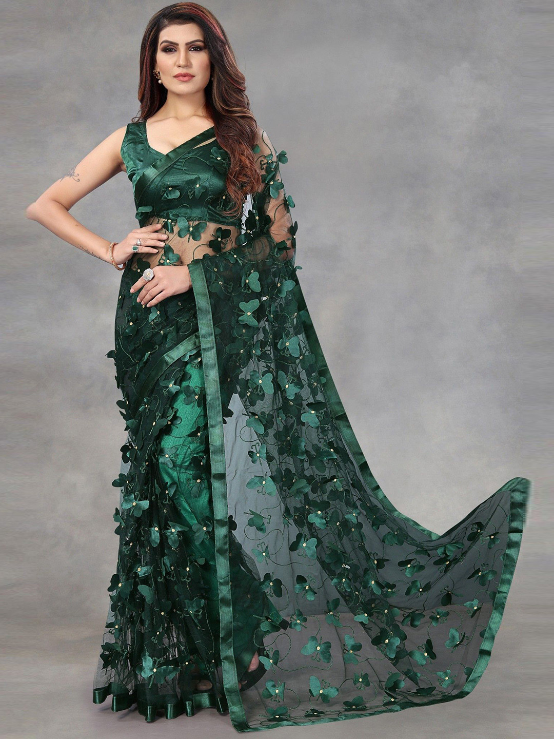 

Aika Women Embellished Saree With Blouse Piece, Green