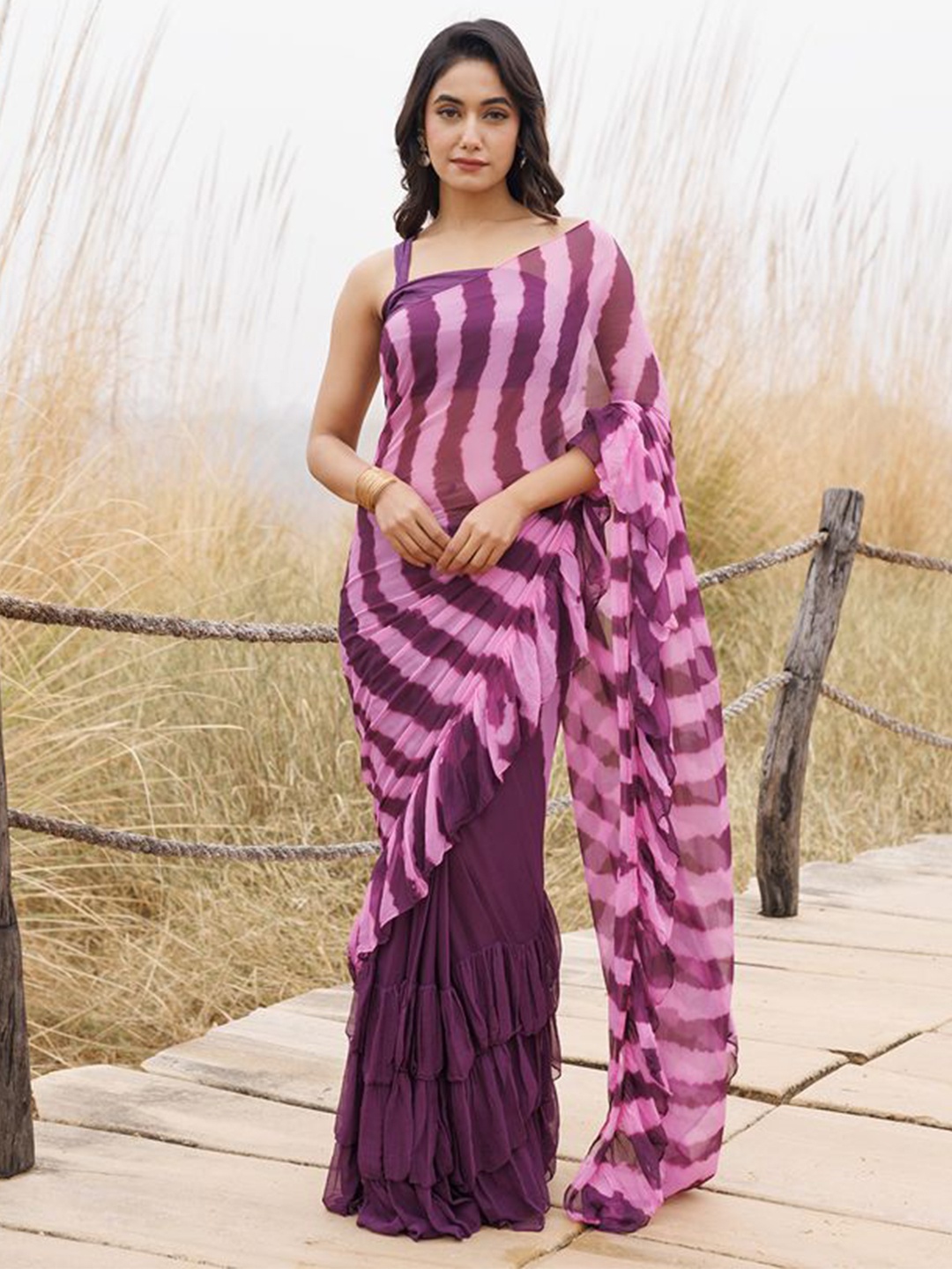 

Geroo Luxe Leheriya Pure Chiffon Leheriya Saree, Pink