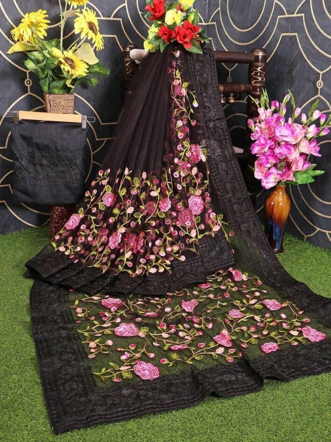 

Aika Floral Embroidered Organza Saree, Black